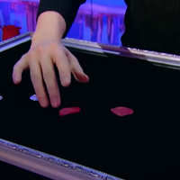 Visual Matrix AKA Rose Act Elegant Gold (Gimmick and Online Instructions) by Will Tsai and SansMinds - Trick