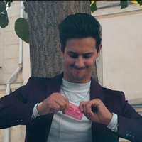 Instant T Red / 2019 (Gimmicks and Online Instructions) by The French Twins & Magic Dream - Trick