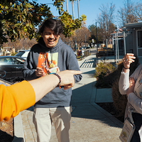 Unhanded (Gimmick and Online Instructions) by JP Vallarino - Trick