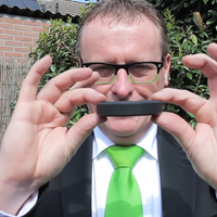 Harmonica Chop Cup Black 2 (Silicon) by Leo Smetsers - Trick