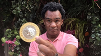JUMBO £2 (pound sterling) coin - Trick
