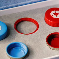 ProCaps (Gimmicks and Online Instructions) by Lloyd Barnes - Trick