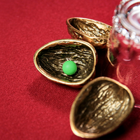 3 SHELLS by TCC - Trick