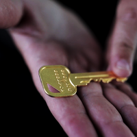 Celebrikey BATMAN (Gimmicks and Online Instruction) by Jamie Williams and Matthew Wright - Trick