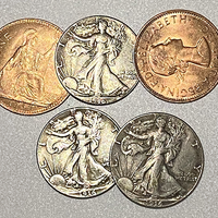 Replica Walking Liberty Hopping Half (Gimmicks and Online Instructions) by Tango Magic - Trick