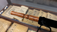 Wooden wand PRO (Bold Brown) by Harry He & Bacon Magic - Trick
