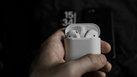 Self Vanishing Headphones by Ellusionist

