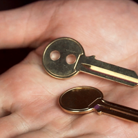 Keymaster Brass (Gimmicks and Online Instructions) by Craig Petty - Trick