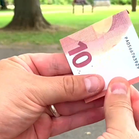 NO PRINT by Mickael Chatelain - Trick