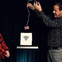 Plug it  (Gimmicks and Online Instructions) by Gustavo Raley - Trick