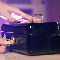 BDM Hands Off - The Perfect Chest (Gimmick and Online Instructions) by Bazar de Magia - Trick