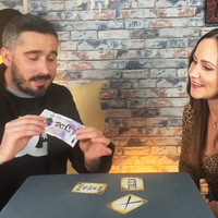 FLIP OUT (Gimmicks and Online Instruction) by Joel Dickinson - Trick