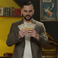Instant Paper to Money (Euro) by Miguel Pizarro