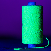 WGM UV GLOW GYPSY THREAD GREEN REFILL SPOOL by Murphy's Magic  - Trick