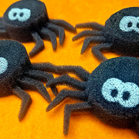 Super Sponge Spiders Sponge Ball Set